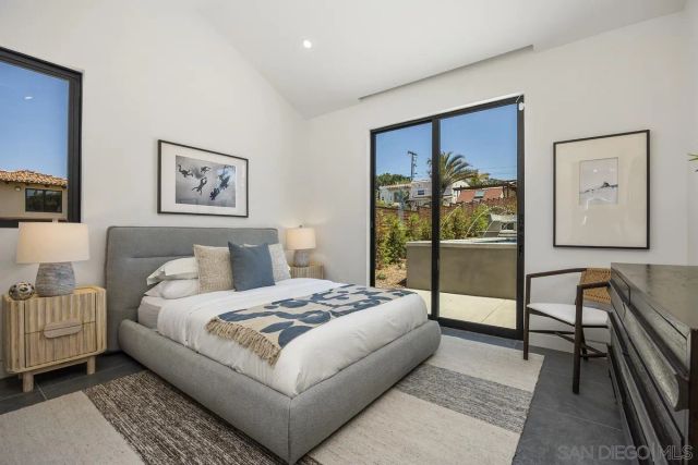 $9,850,000 | 147 South Rios Avenue, Solana Beach, CA 92075