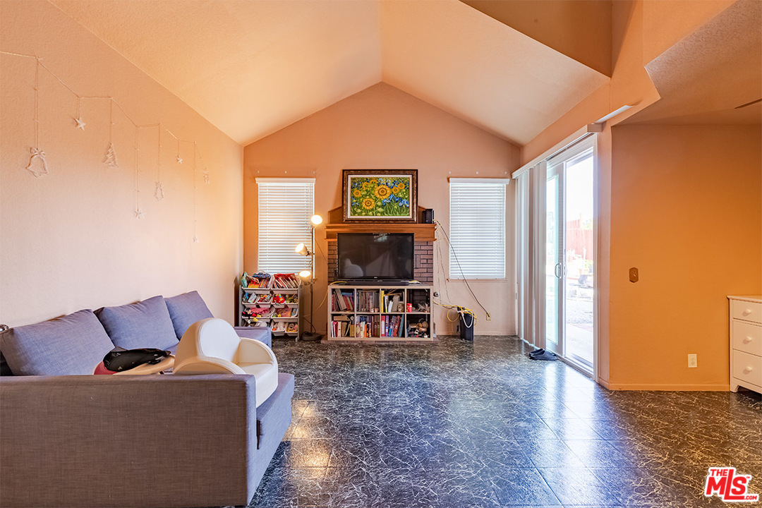 7453 Brookside Road Rancho Cucamonga, CA 91730 - Photo 6 of 24