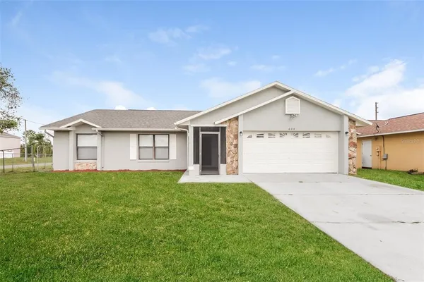 $1,945 | 604 Basingstoke Court, Kissimmee, FL 34758