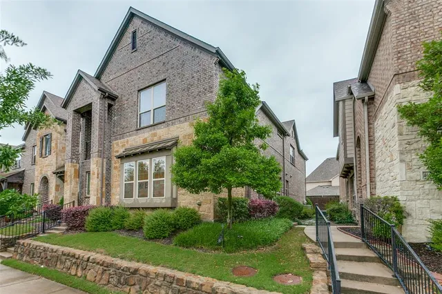 $2,600 | 4661 Dozier Road, Unit E, Carrollton, TX 75010