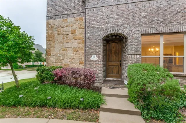 $2,600 | 4661 Dozier Road, Unit E, Carrollton, TX 75010