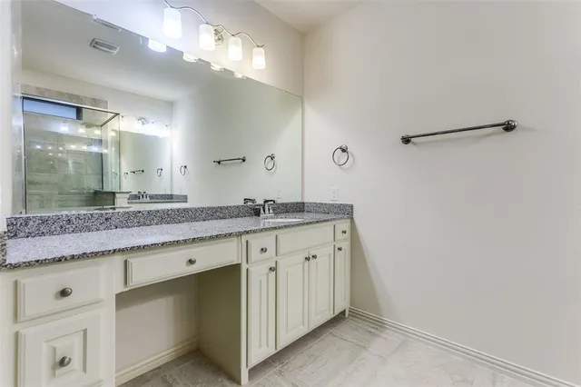 $2,600 | 4661 Dozier Road, Unit E, Carrollton, TX 75010