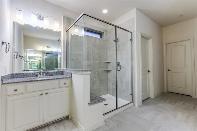 $2,600 | 4661 Dozier Road, Unit E, Carrollton, TX 75010