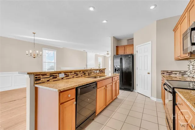 $2,200 | 16 Bushwood Drive, Savannah, GA 31407