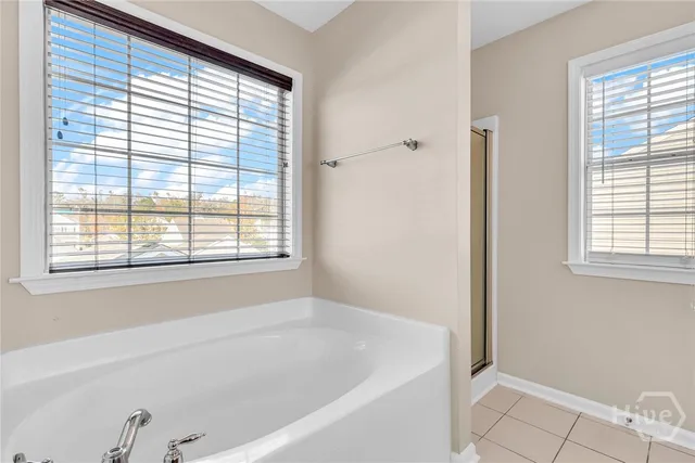 $2,200 | 16 Bushwood Drive, Savannah, GA 31407