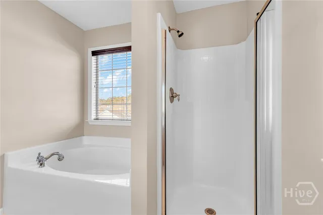 $2,200 | 16 Bushwood Drive, Savannah, GA 31407