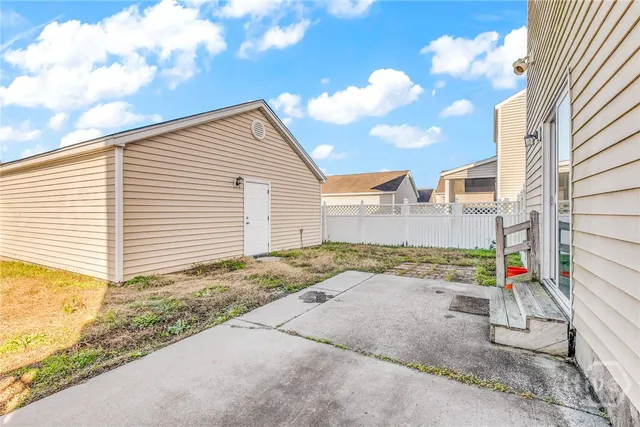 $2,200 | 16 Bushwood Drive, Savannah, GA 31407