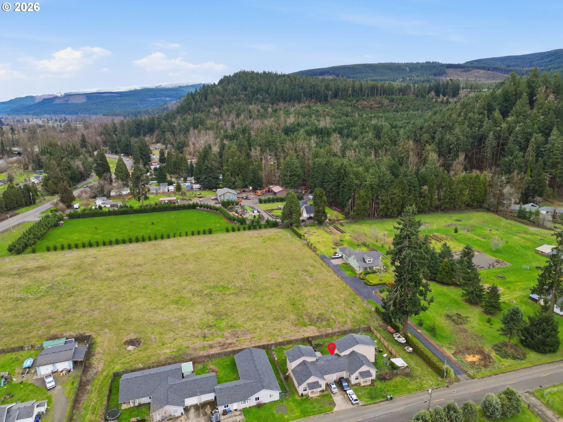 87851 Cedar Flat Road Springfield, OR 97478 - Photo 18 of 23 a view of a city