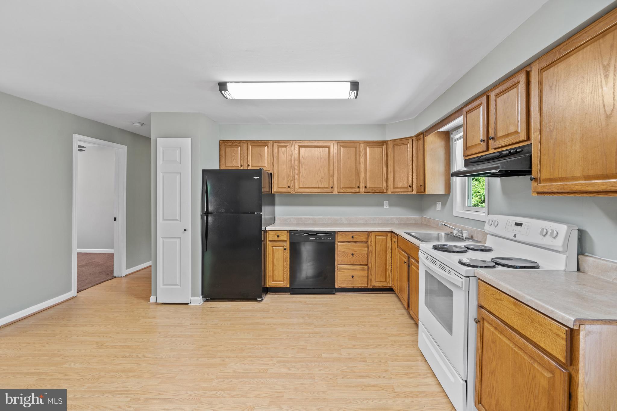 2515 Hallowing Point Road Prince Frederick, MD 20678 - Photo 10 of 34 Gallery Image 10