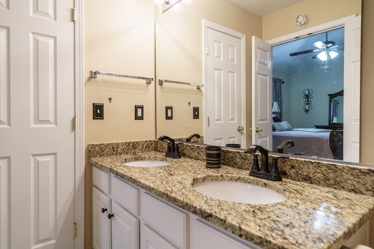 8513 Silhouette Place Raleigh, NC 27613 - Photo 21 of 36 Primary Bath