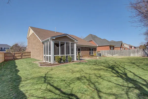 $825,000 | 2827 Kaye Drive, Thompson's Station, TN 37179