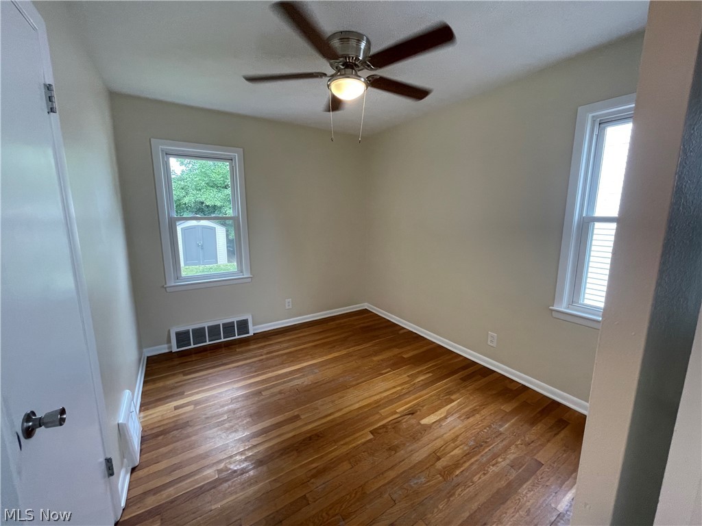 29317 Oakdale Road Willowick, OH 44095 - Photo 10 of 33 Bedroom2