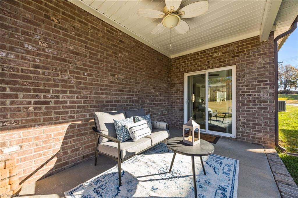 2084 Lake Point Drive Graham, NC 27253 - Photo 18 of 20