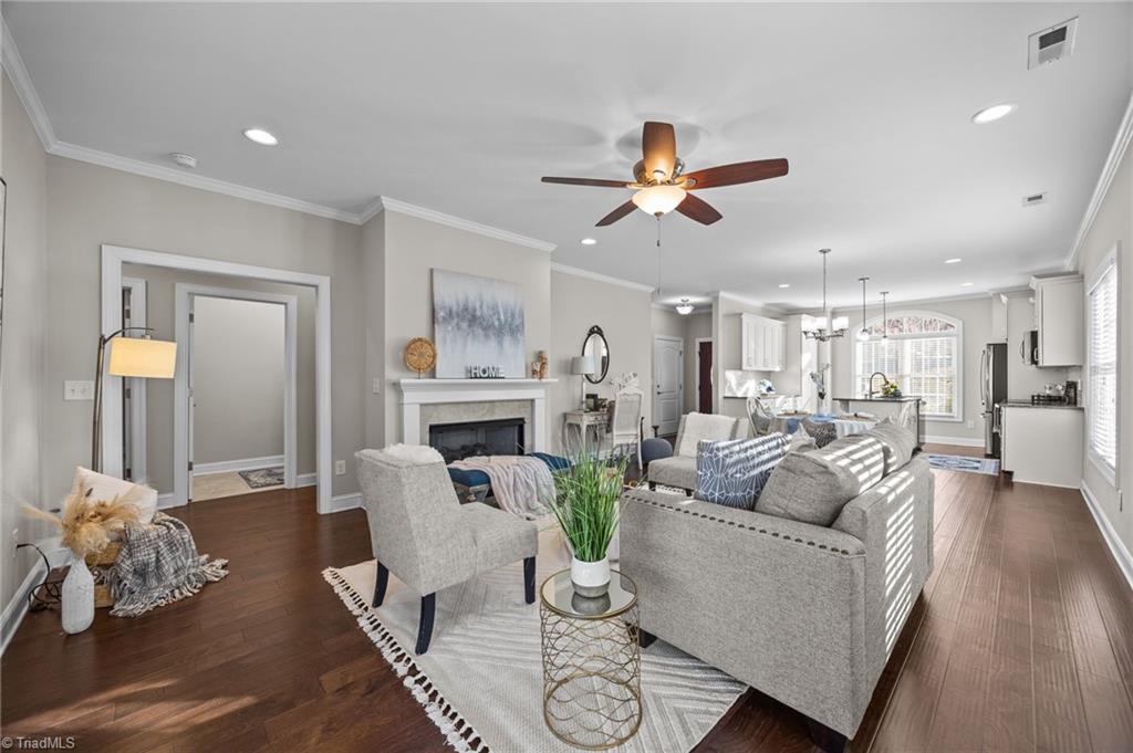 2084 Lake Point Drive Graham, NC 27253 - Photo 10 of 20