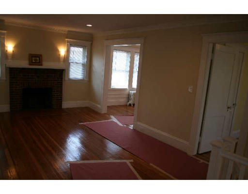 9 Barnard Road, Unit 2 Belmont, MA 02478 - Photo 6 of 14 Gallery Image 6