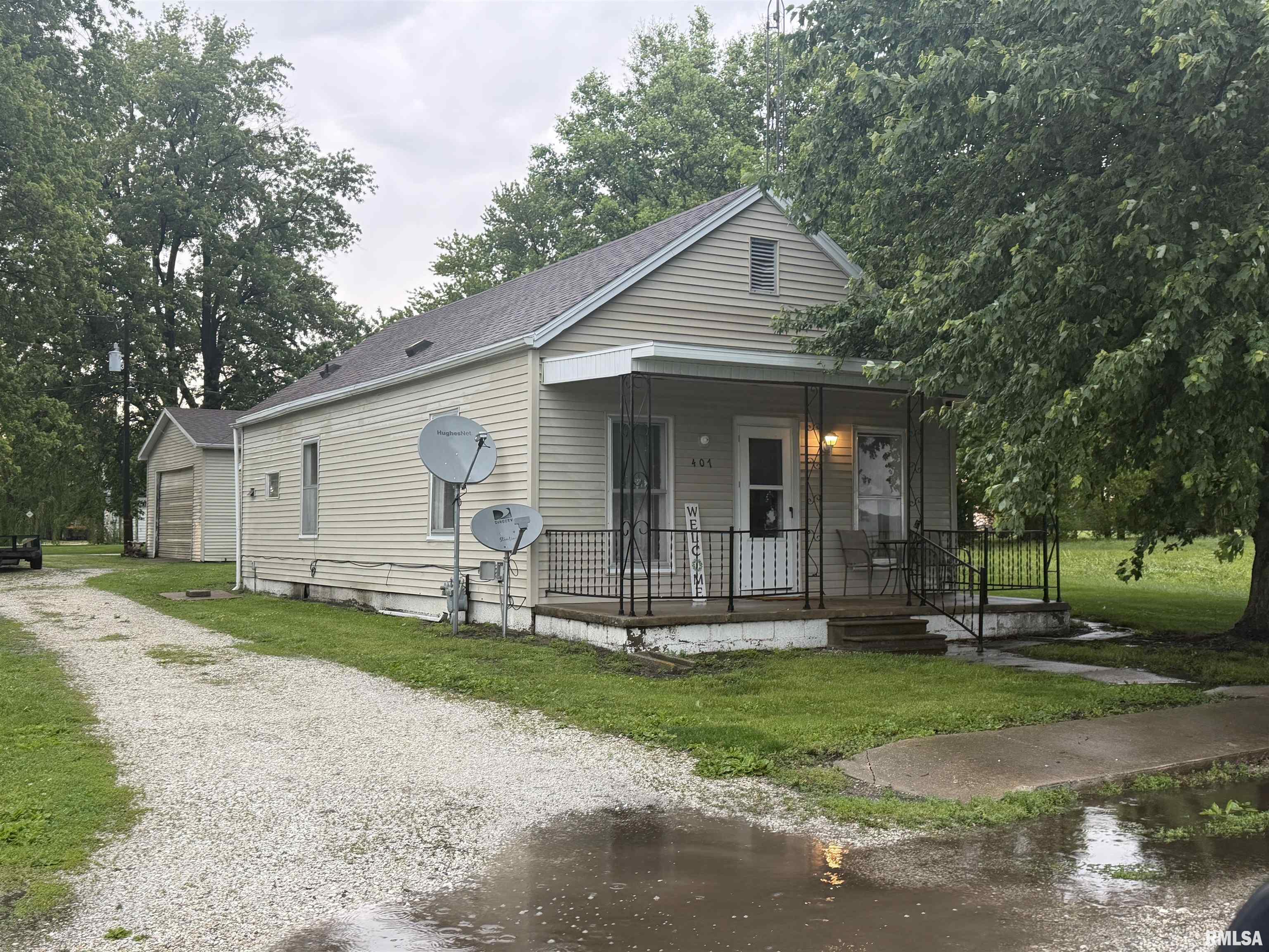407 Morgan Street Concord, IL 62631 - Photo 1 of 14
