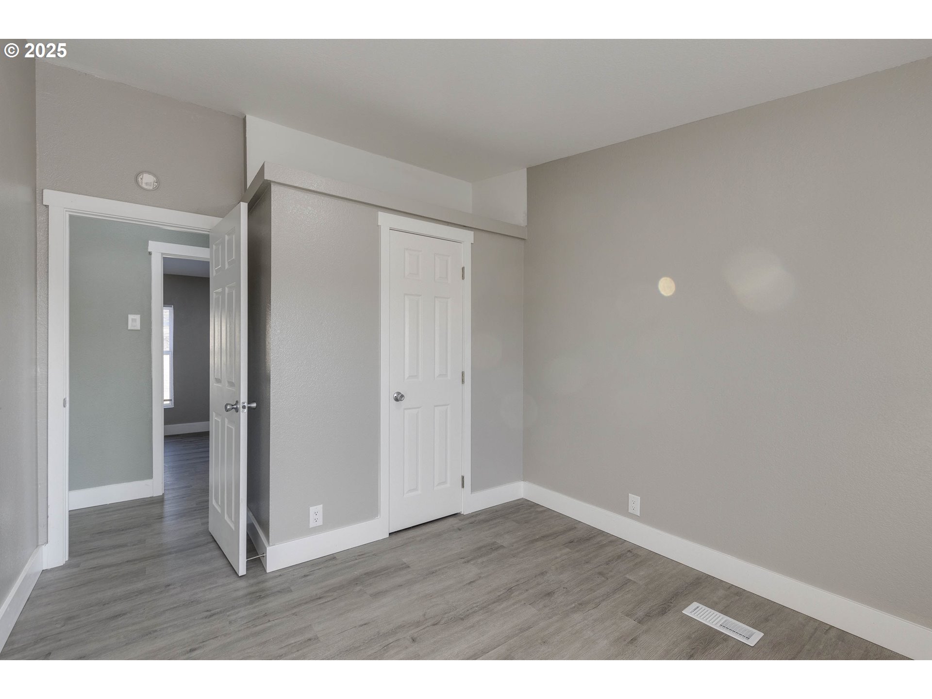 911 York Street, Unit 82 Aumsville, OR 97325 - Photo 17 of 26 a view of an empty room