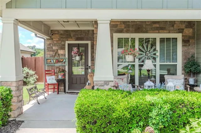 $374,900 | 575 Cottage Loop, Pendergrass, GA 30567