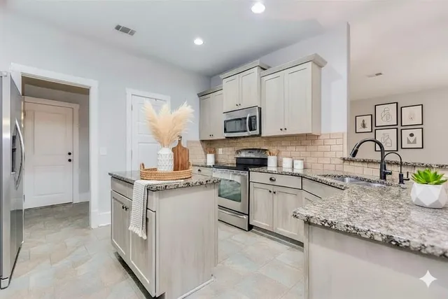 $374,900 | 575 Cottage Loop, Pendergrass, GA 30567