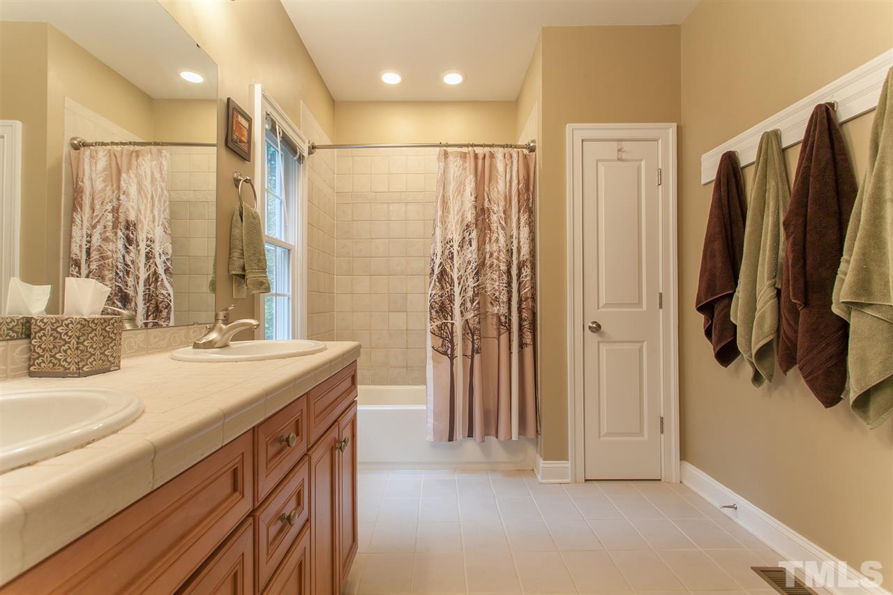 1413 Rosedale Avenue Durham, NC 27707 - Photo 12 of 25 Gallery Image 12