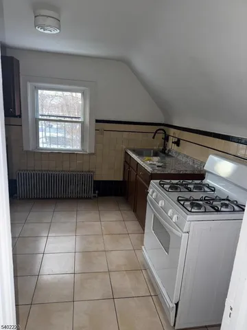 $2,150 | 1129 East 7th Street, Unit 3, Plainfield, NJ 07062