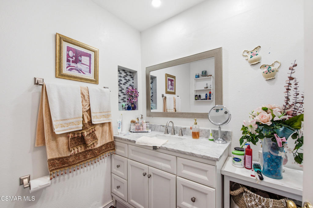 410 Sinaloa Road Simi Valley, CA 93065 - Photo 23 of 41