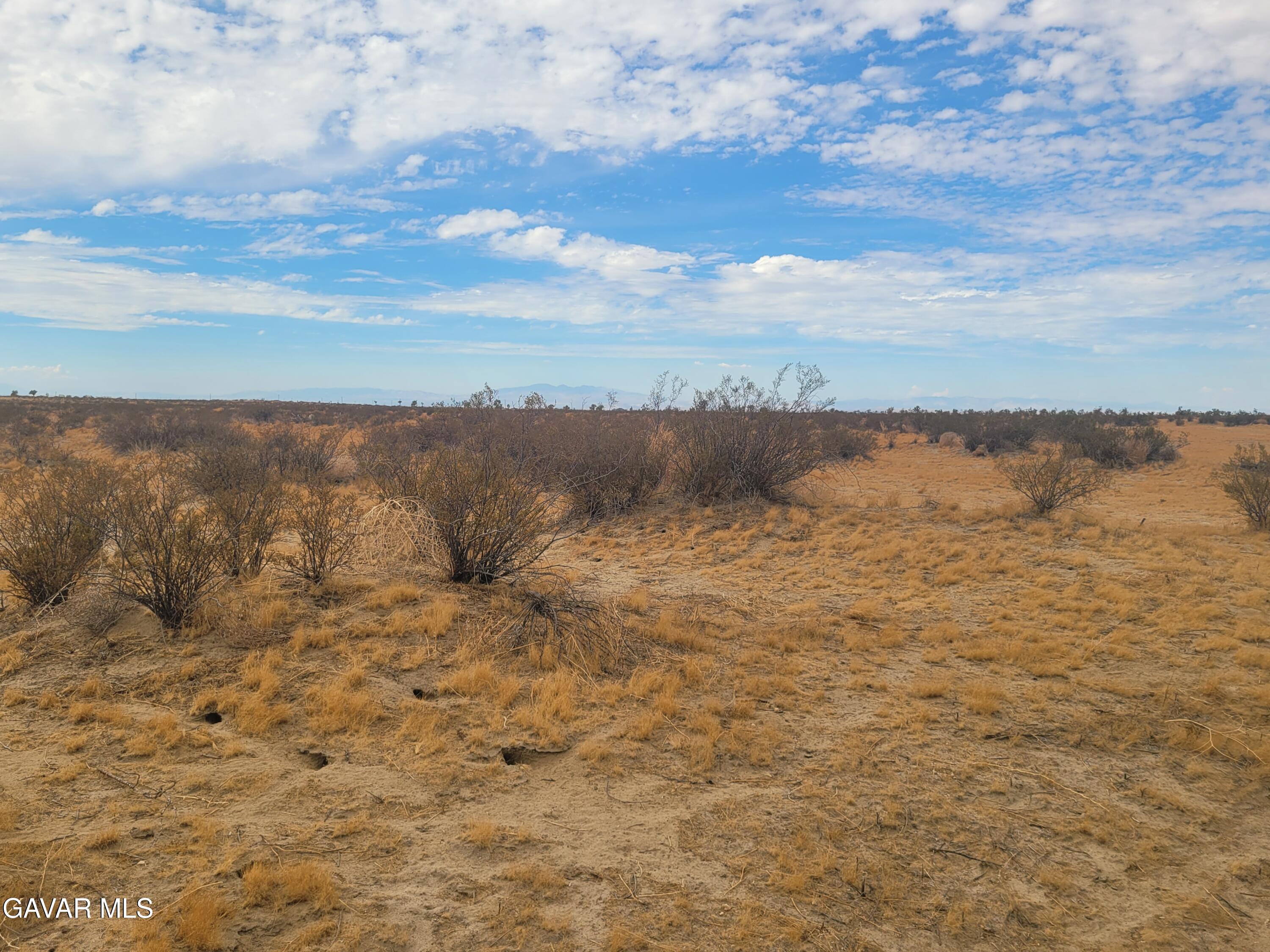 K6 Vic 167 Lancaster, CA 93535 - Photo 17 of 18 a view of lake