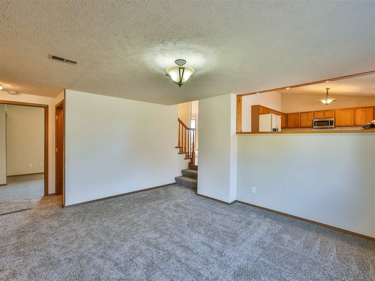3426 South Pines Road Spokane Valley, WA 99206 - Photo 7 of 19 Gallery Image 7