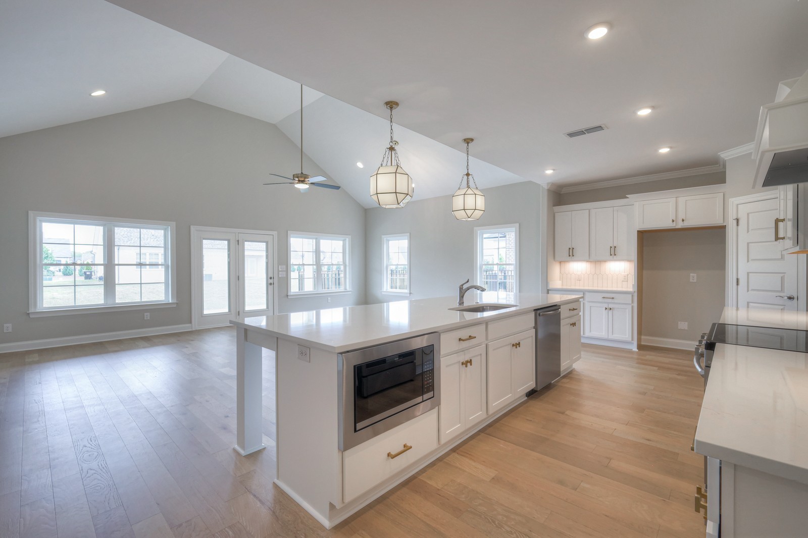 5529 Sinclair Street Murfreesboro, TN 37127 - Photo 5 of 38