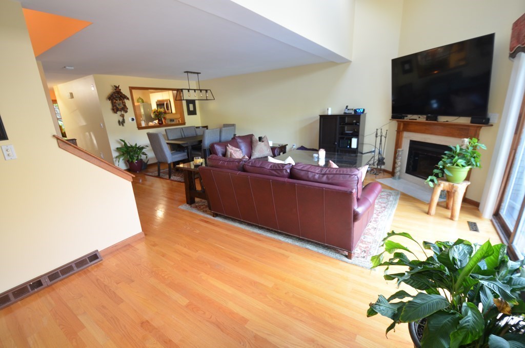 12 Spruce Pond Road, Unit 12 Franklin, MA 02038 - Photo 8 of 28 Gallery Image 8