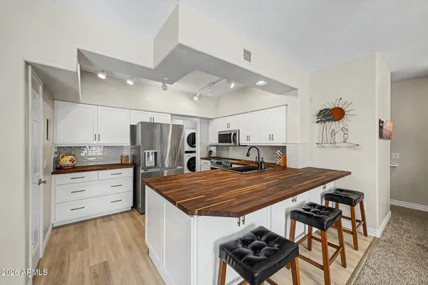 $349,000 | 7401 West Arrowhead Clubhouse Drive, Unit 2068, Glendale, AZ 85308