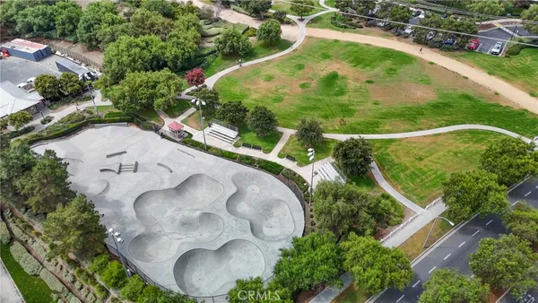 $1,190,000 | 55 Fieldhouse, Ladera Ranch, CA 92694