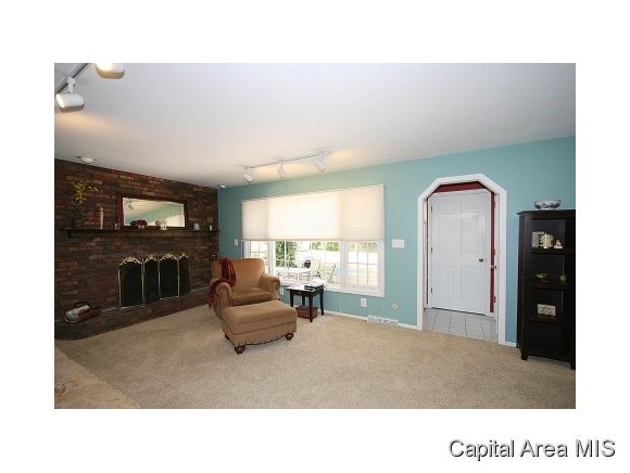 2717 Interlacken Drive Springfield, IL 62704 - Photo 11 of 24 Gallery Image 11