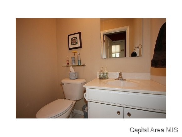 2717 Interlacken Drive Springfield, IL 62704 - Photo 20 of 24 Gallery Image 20