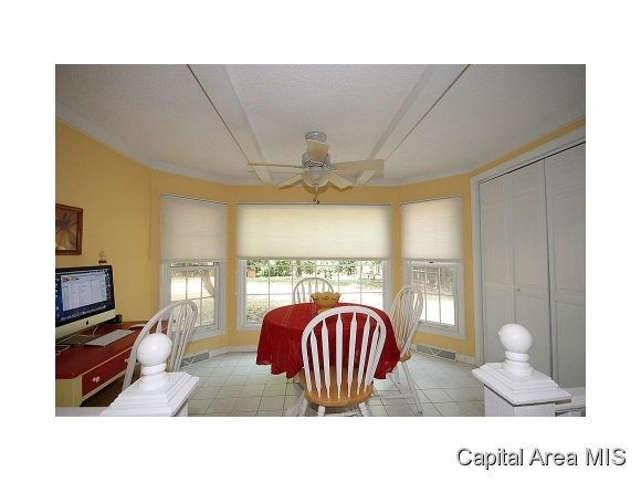 2717 Interlacken Drive Springfield, IL 62704 - Photo 6 of 24 Gallery Image 6