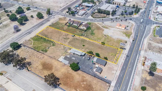 $2,600,000 | 918 East Holt Boulevard, Ontario, CA 91761