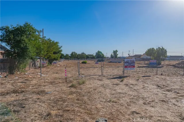 $2,600,000 | 918 East Holt Boulevard, Ontario, CA 91761