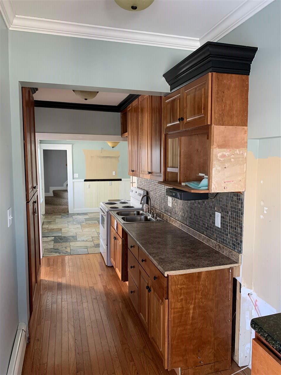 694 Howe Street Manchester, NH 03103 - Photo 3 of 14 Gallery Image 3