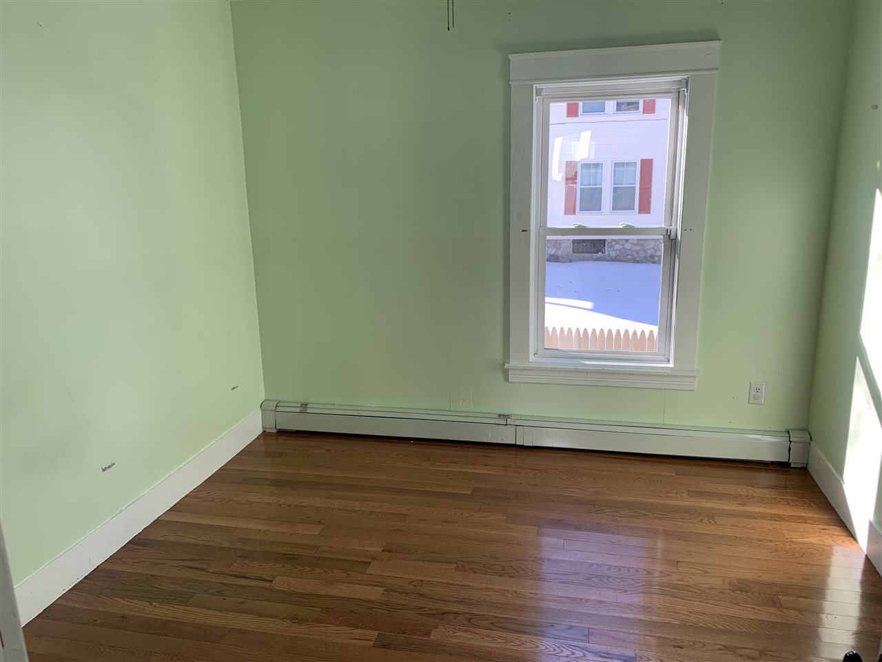 694 Howe Street Manchester, NH 03103 - Photo 7 of 14 Gallery Image 7