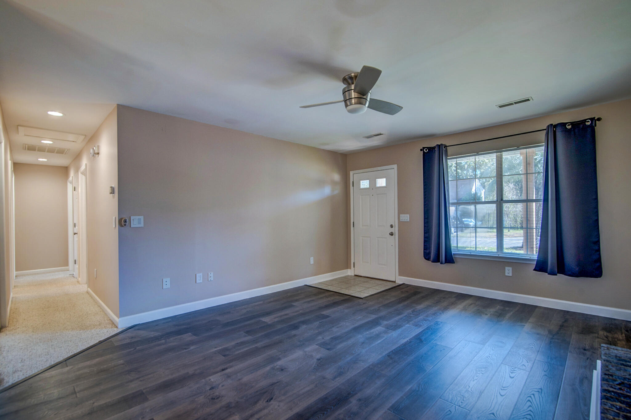 406 Laurel Ridge Road North Charleston, SC 29418 - Photo 6 of 18 Family Room