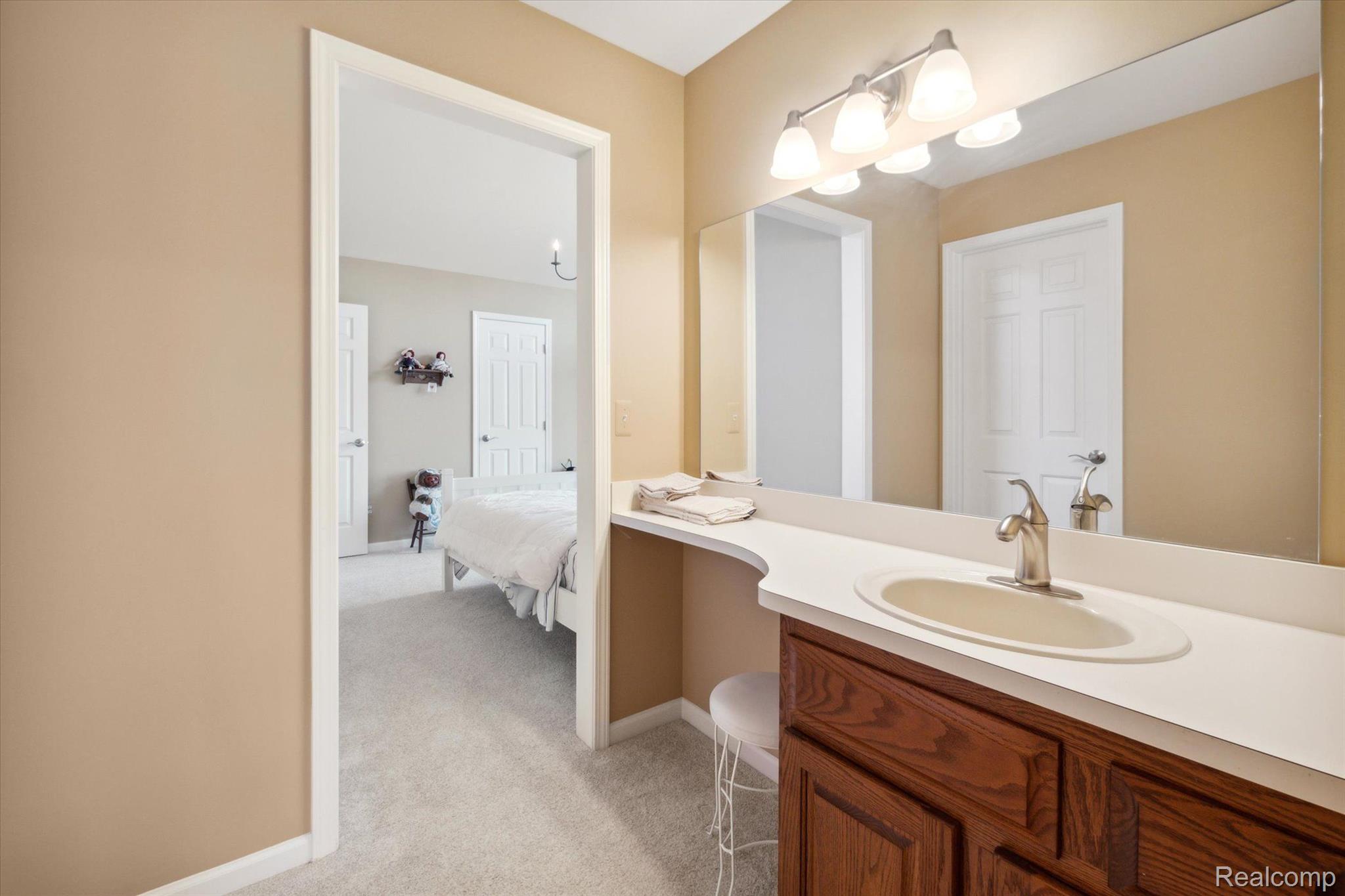 3149 Hedgewood Lane Rochester, MI 48309 - Photo 38 of 79 Gallery Image 38