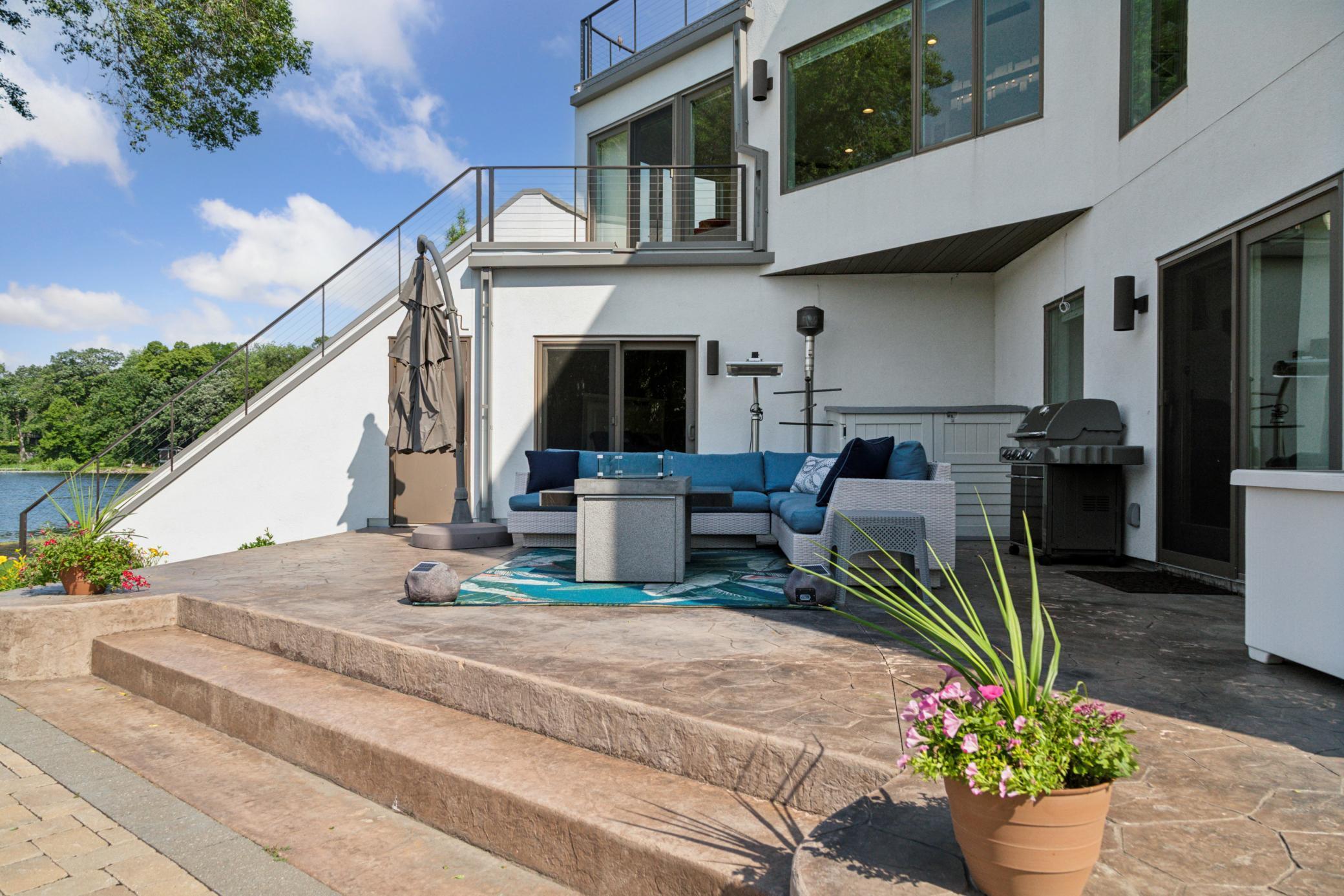 9235 Lake Riley Boulevard Chanhassen, MN 55317 - Photo 11 of 71