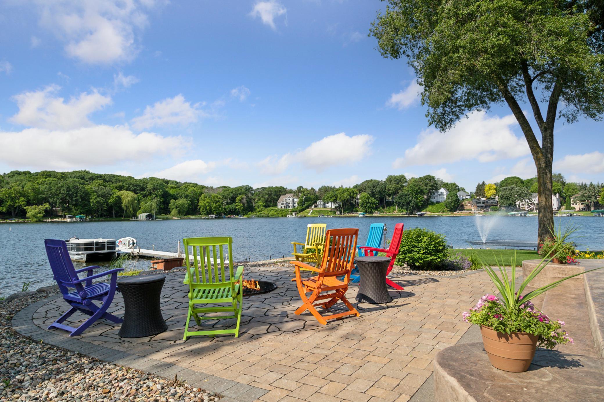 9235 Lake Riley Boulevard Chanhassen, MN 55317 - Photo 8 of 71