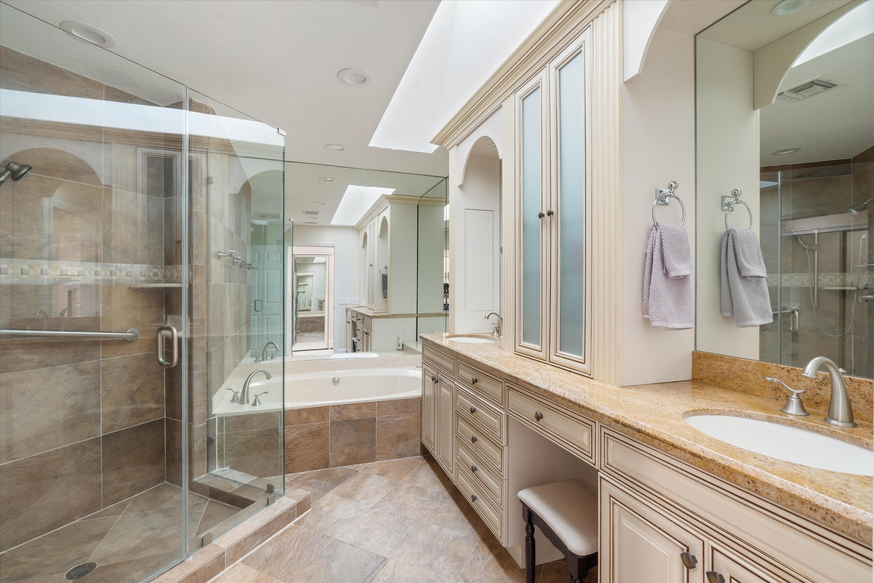 5194 Windsor Parke Drive Boca Raton, FL 33496 - Photo 17 of 31 Primary bath