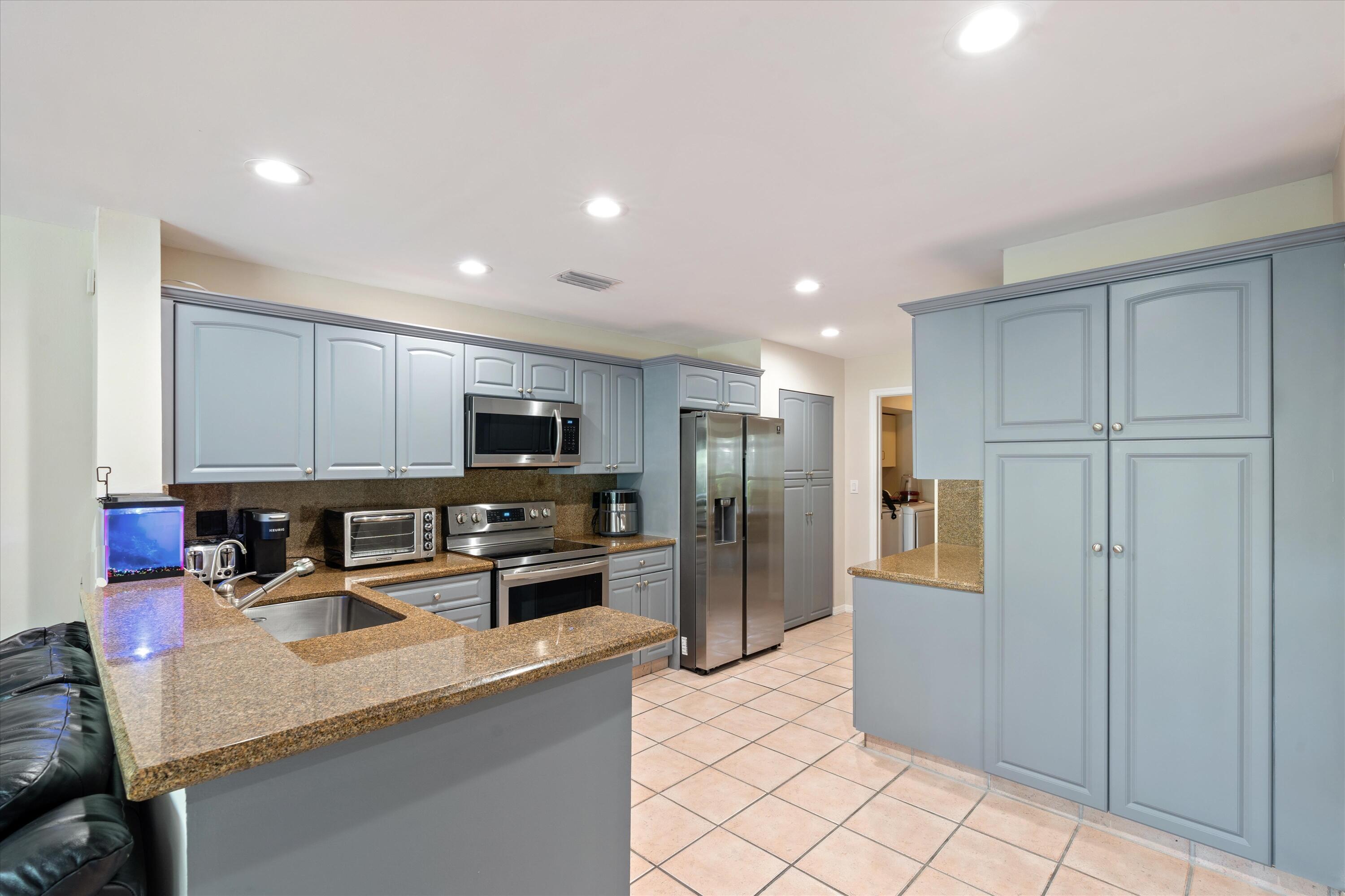5194 Windsor Parke Drive Boca Raton, FL 33496 - Photo 8 of 31 08-5194 Windsor Parke Boca Raton, FL-108