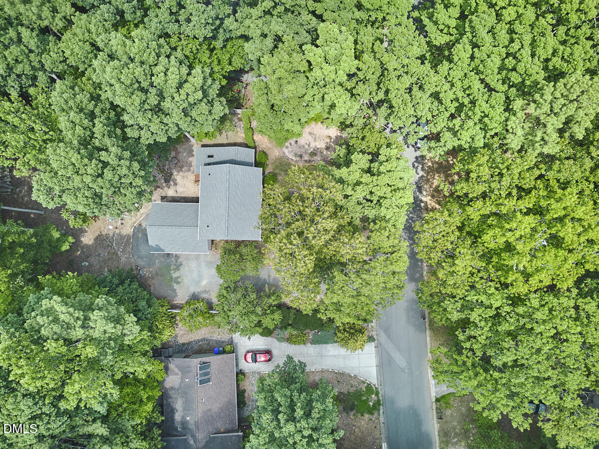 309 Blueridge Road Carrboro, NC 27510 - Photo 53 of 63 004