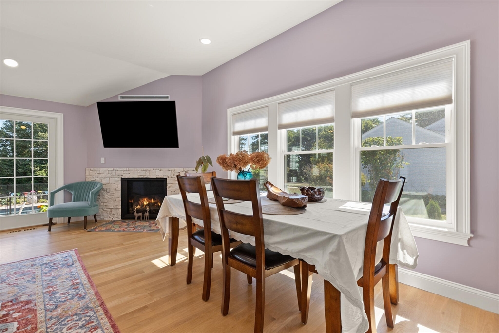 20 Blossom Road Braintree, MA 02184 - Photo 15 of 39