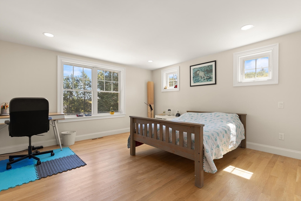 20 Blossom Road Braintree, MA 02184 - Photo 20 of 39