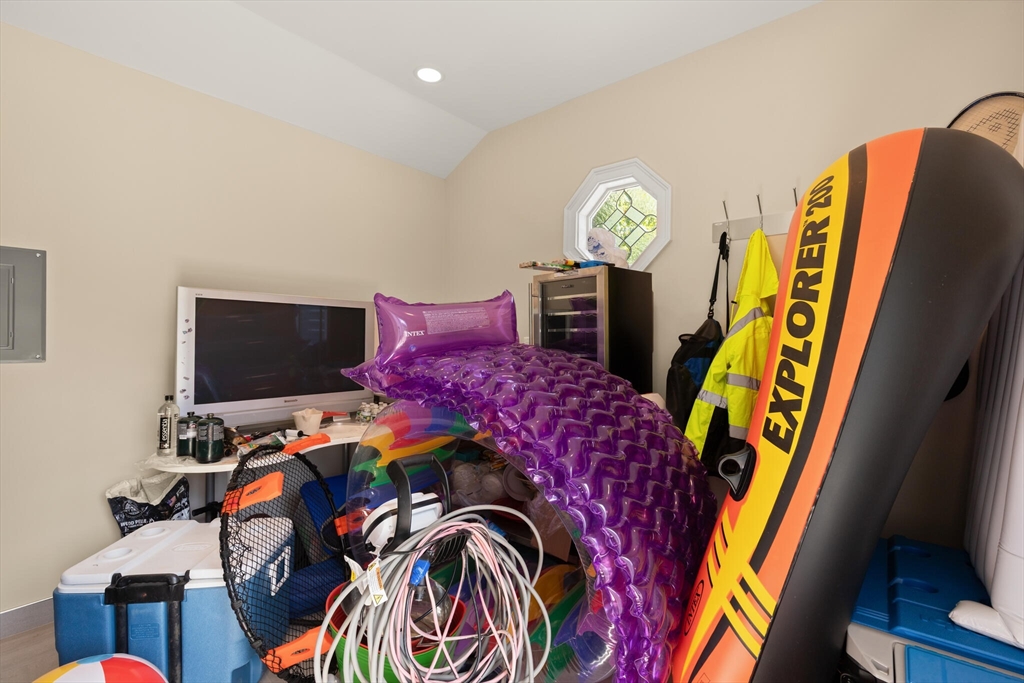 20 Blossom Road Braintree, MA 02184 - Photo 34 of 39