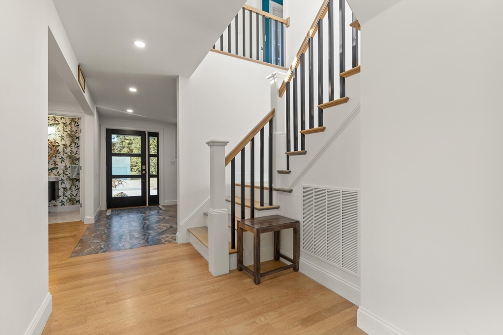 20 Blossom Road Braintree, MA 02184 - Photo 9 of 39